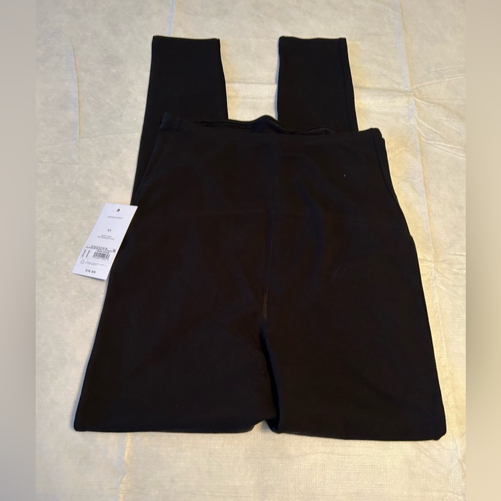 Isabel Maternity by Ingrid & Isabel Black Maternity Leggings with Tags - Picture 4 of 5
